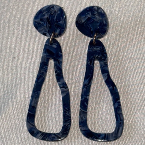 Abstract Blue Geometric Dangle Earrings Marbled Swirl Navy Abstract Dangle 3” - Picture 7 of 11